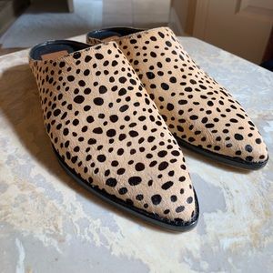 Leopard print fur mules